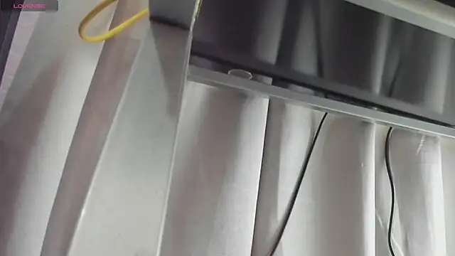 Snapshot of luxyshy chatting on March 25, 4:46 pm luxyshy online show from March 25, 4:46 pm