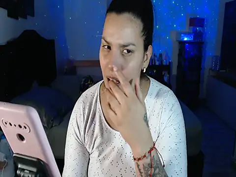 CarolinaRincon online show from November 10, 11:37 pm