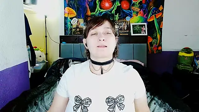 Snapshot of Chloenightmare chatting on April 22, 7:48 pm Chloenightmare online show from April 22, 7:48 pm