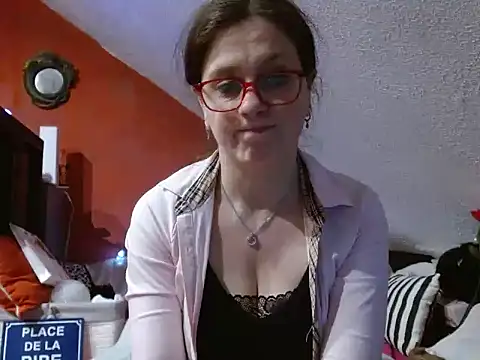 Snapshot of lanax chatting on January 23, 3:11 pm lanax online show from January 23, 3:11 pm