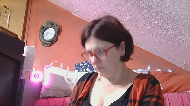 Snapshot of lanax chatting on September 22, 12:51 pm lanax online show from September 22, 12:51 pm