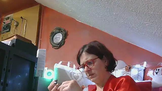 Snapshot of lanax chatting on November 3, 1:34 pm lanax online show from November 3, 1:34 pm