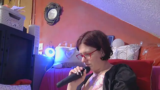 lanax online show from May 18, 12:44 pm