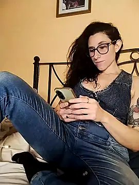 Snapshot of SofiaMori chatting on February 1, 1:20 pm SofiaMori online show from February 1, 1:20 pm