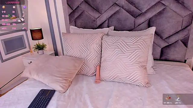 Snapshot of SamanthaClay chatting on January 7, 11:56 pm SamanthaClay online show from January 7, 11:56 pm