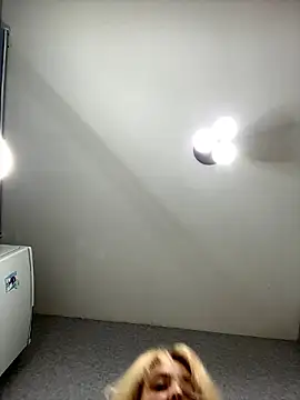 Snapshot of Yourdirtybitch chatting on December 2, 3:58 am Yourdirtybitch online show from December 2, 3:58 am