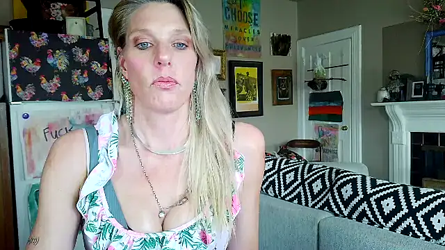 Glamazonx online show from March 23, 9:52 pm