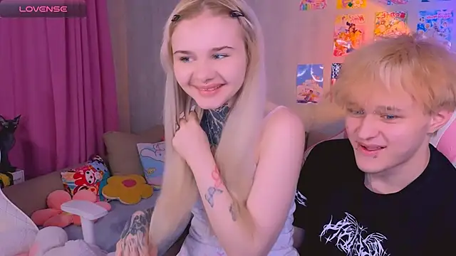 Britney Lynch online show from March 2, 7:10 pm