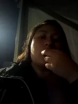 Snapshot of Celeem_ chatting on April 1, 4:24 am Celeem online show from April 1, 4:24 am