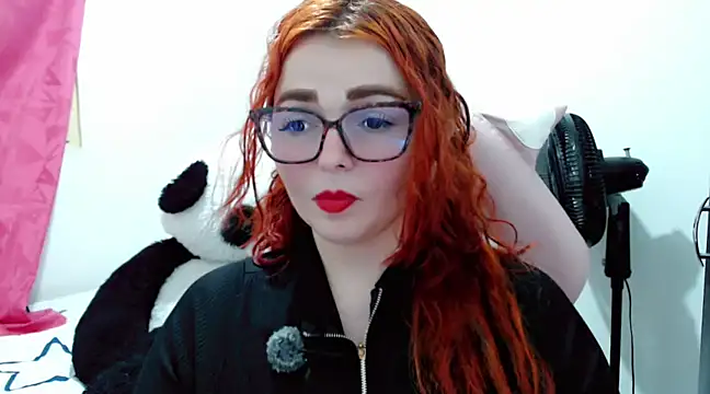 Snapshot of Alexatexa2929 chatting on March 22, 12:28 am Alexatexa2929 online show from March 22, 12:28 am