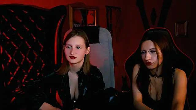 EllaHorton online show from October 23, 4:39 pm