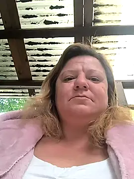 Snapshot of jusichka chatting on September 28, 5:24 am jusichka online show from September 28, 5:24 am