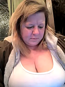 Snapshot of jusichka chatting on October 23, 6:06 pm jusichka online show from October 23, 6:06 pm