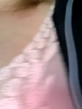 Snapshot of jusichka chatting on October 28, 7:45 am jusichka online show from October 28, 7:45 am