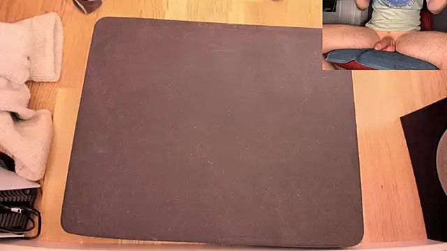 brsrkr online show from March 1, 10:34 pm