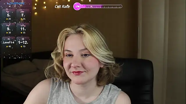 Snapshot of sensual_girrrl chatting on February 26, 7:27 pm sensual girrrl online show from February 26, 7:27 pm