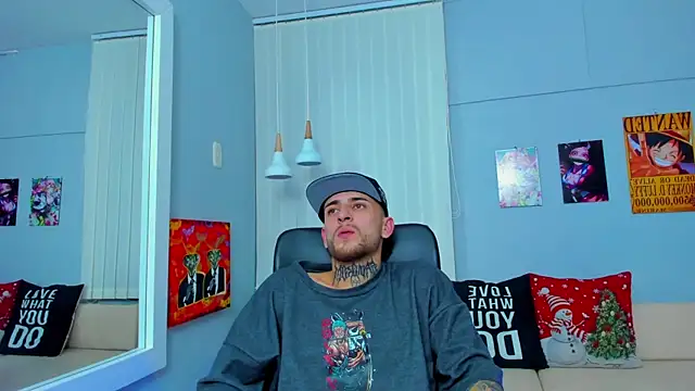 Snapshot of Drako_Lamar chatting on December 30, 8:04 pm Drako Lamar online show from December 30, 8:04 pm