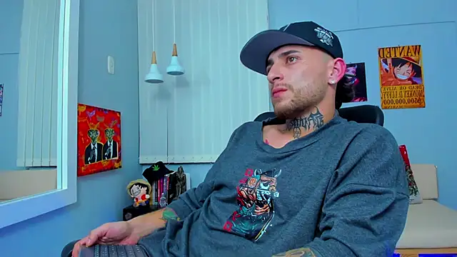 Snapshot of Drako_Lamar chatting on December 30, 11:06 pm Drako Lamar online show from December 30, 11:06 pm