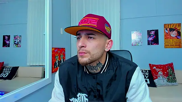 Snapshot of Drako_Lamar chatting on December 31, 12:25 pm Drako Lamar online show from December 31, 12:25 pm