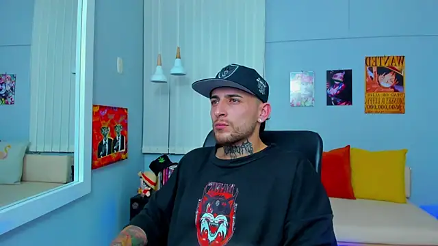 Snapshot of Drako_Lamar chatting on January 2, 4:56 pm Drako Lamar online show from January 2, 4:56 pm