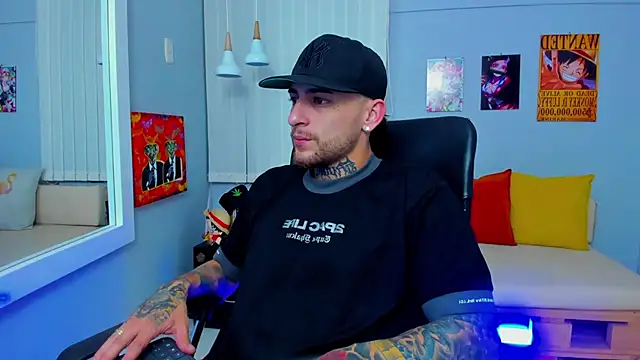 Snapshot of Drako_Lamar chatting on January 3, 12:52 pm Drako Lamar online show from January 3, 12:52 pm