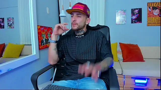 Snapshot of Drako_Lamar chatting on January 11, 3:52 pm Drako Lamar online show from January 11, 3:52 pm