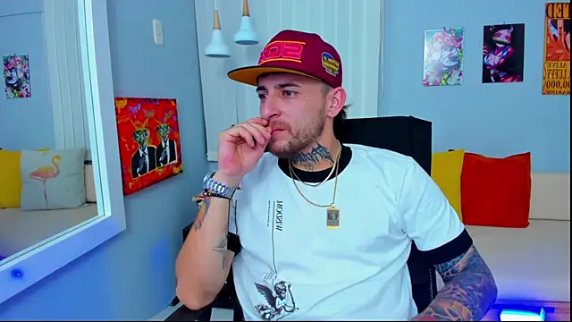 Snapshot of Drako_Lamar chatting on January 14, 4:29 pm Drako Lamar online show from January 14, 4:29 pm