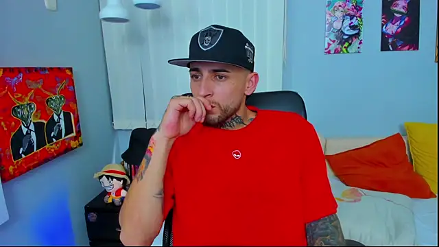 Snapshot of Drako_Lamar chatting on January 15, 4:11 pm Drako Lamar online show from January 15, 4:11 pm