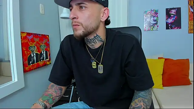 Snapshot of Drako_Lamar chatting on January 16, 3:35 pm Drako Lamar online show from January 16, 3:35 pm