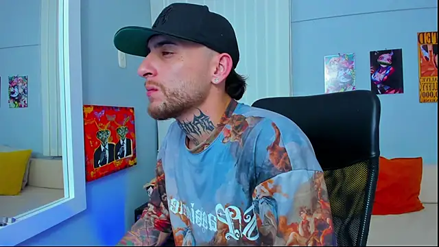 Snapshot of Drako_Lamar chatting on January 17, 3:43 pm Drako Lamar online show from January 17, 3:43 pm