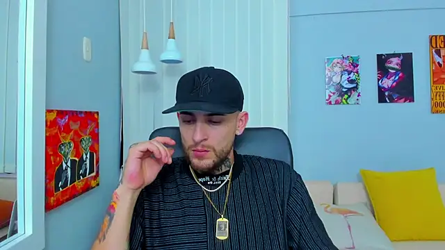 Snapshot of Drako_Lamar chatting on January 20, 4:12 pm Drako Lamar online show from January 20, 4:12 pm