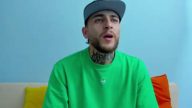 Snapshot of Drako_Lamar chatting on January 25, 3:52 pm Drako Lamar online show from January 25, 3:52 pm