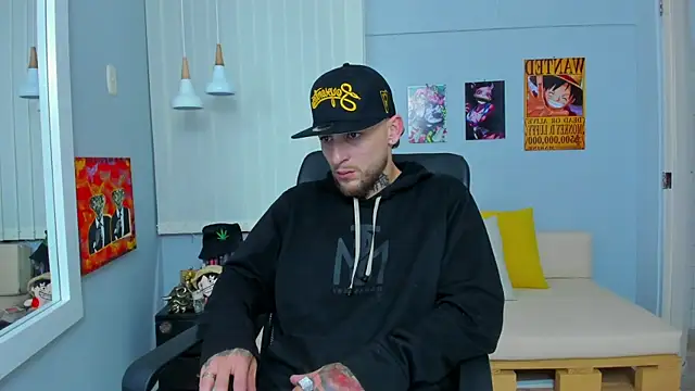 Snapshot of Drako_Lamar chatting on February 11, 12:37 pm Drako Lamar online show from February 11, 12:37 pm