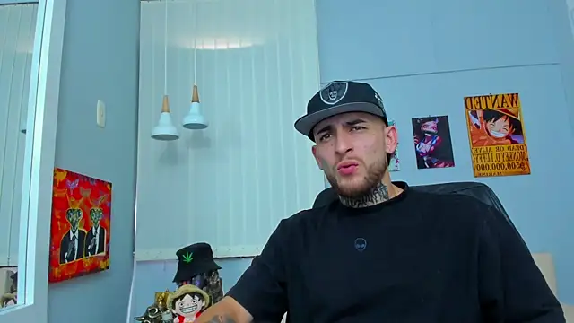 Snapshot of Drako_Lamar chatting on February 13, 3:46 pm Drako Lamar online show from February 13, 3:46 pm