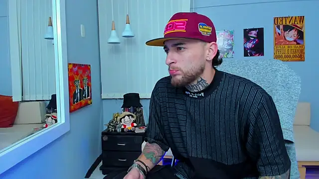 Snapshot of Drako_Lamar chatting on February 18, 12:28 pm Drako Lamar online show from February 18, 12:28 pm