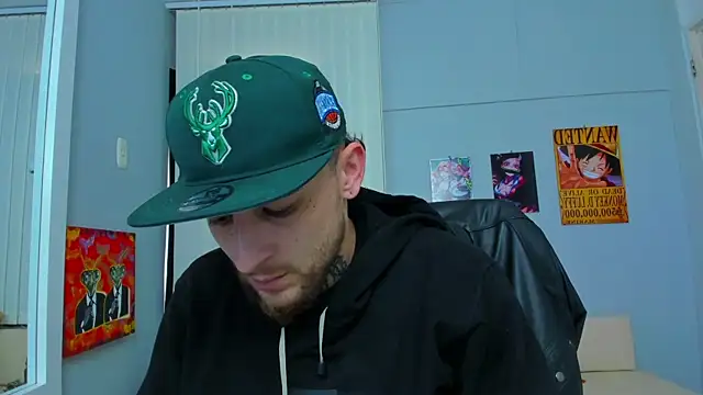 Snapshot of Drako_Lamar chatting on March 4, 12:33 pm Drako Lamar online show from March 4, 12:33 pm