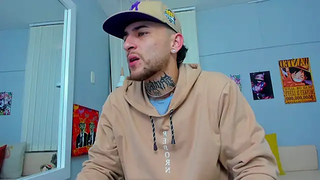 Snapshot of Drako_Lamar chatting on March 11, 12:28 pm Drako Lamar online show from March 11, 12:28 pm