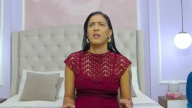 JoannaCox online show from February 6, 10:32 pm