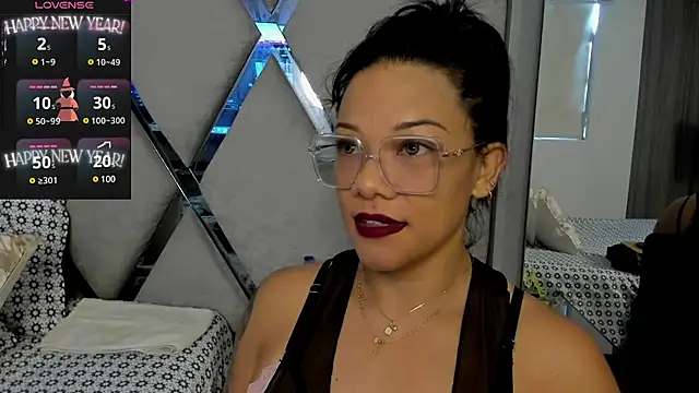 Snapshot of paula_daniela1 chatting on January 14, 8:48 pm paula daniela1 online show from January 14, 8:48 pm