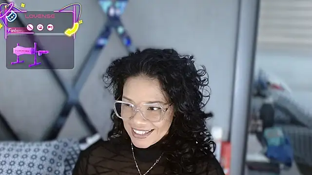 paula daniela1 online show from November 11, 9:26 pm
