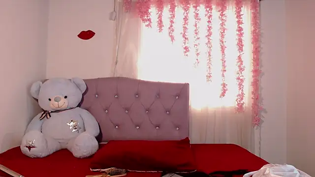 Alleanys Cristal online show from March 10, 2:16 pm