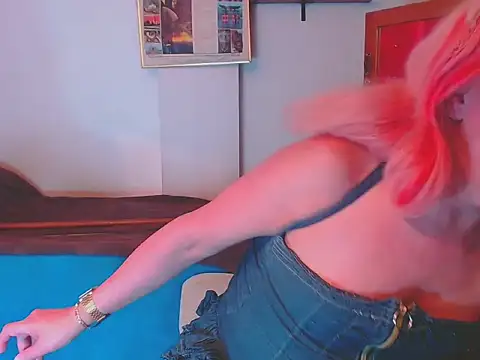 LorenJade online show from February 20, 7:32 am