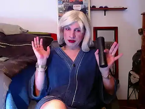 LorenJade online show from May 3, 10:43 am