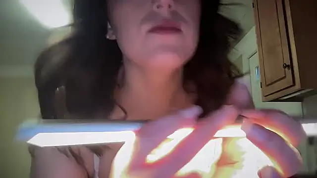 Snapshot of sexylilly69 chatting on September 26, 11:31 pm sexylilly69 online show from September 26, 11:31 pm