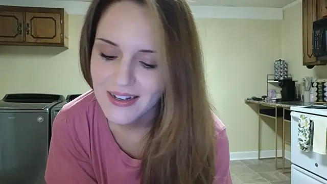 Snapshot of sexylilly69 chatting on February 20, 6:26 am sexylilly69 online show from February 20, 6:26 am