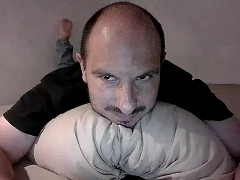 RR626xh online show from October 20, 4:35 am