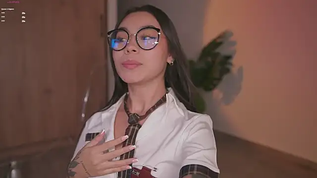 GigiLee  online show from October 25, 12:29 am