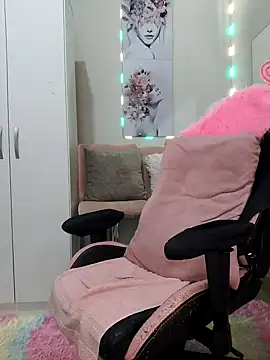 Irresistible24 online show from December 31, 12:15 pm