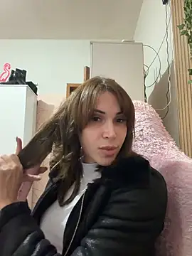Irresistible24 online show from May 10, 8:58 pm