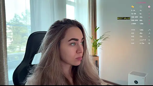 hotexclusive  online show from October 3, 7:49 am